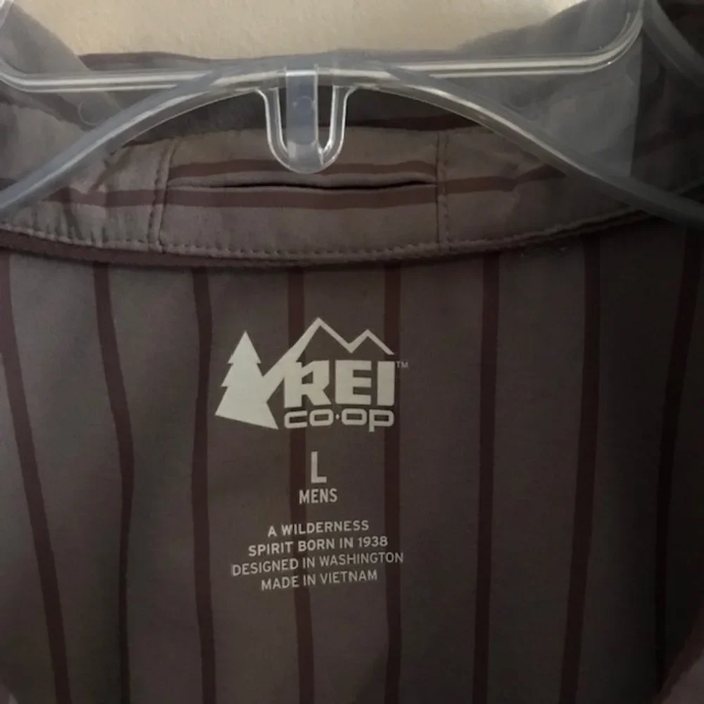 REI Taupe/Brown Striped Short Sleeve Shirt -  Size Large - Picture 3 of 9